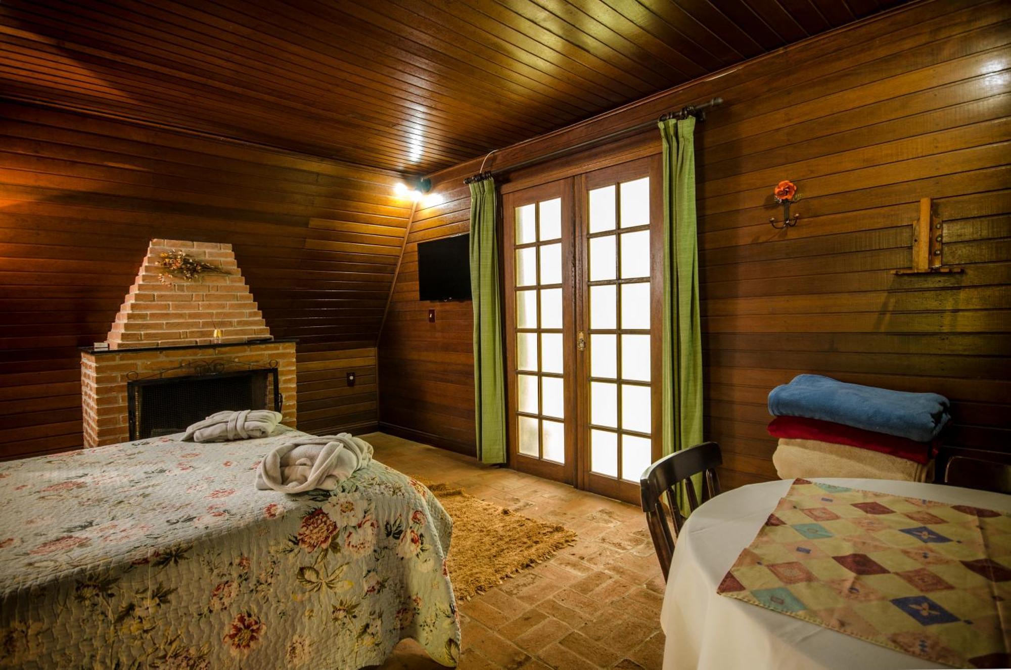 Pousada Alpes Santo Antônio do Pinhal Room photo